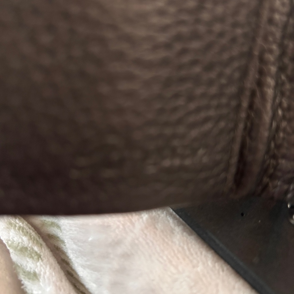 Sold
Brighton Brown Pebbled Leather ID Wallet with Silver Toggle Detail - Picture 3 of 14